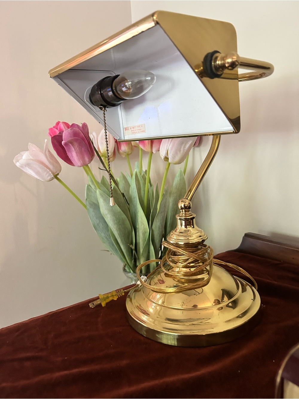 vintage BRASS Desk LAMP, Bankers Lamp, Piano Light adjustable